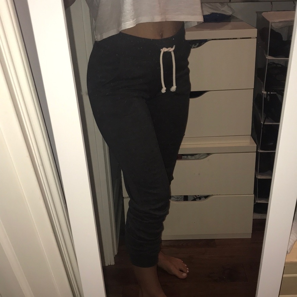 joggers - Picture 3 of 4